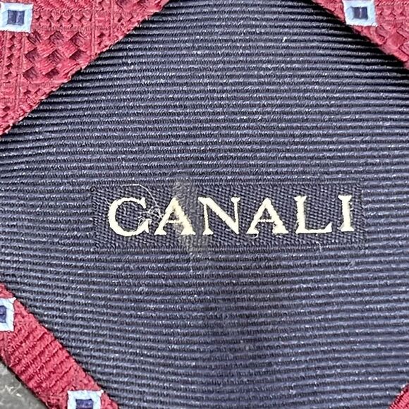 Canali Burgundy Silk Tie. - Picture 6 of 9
